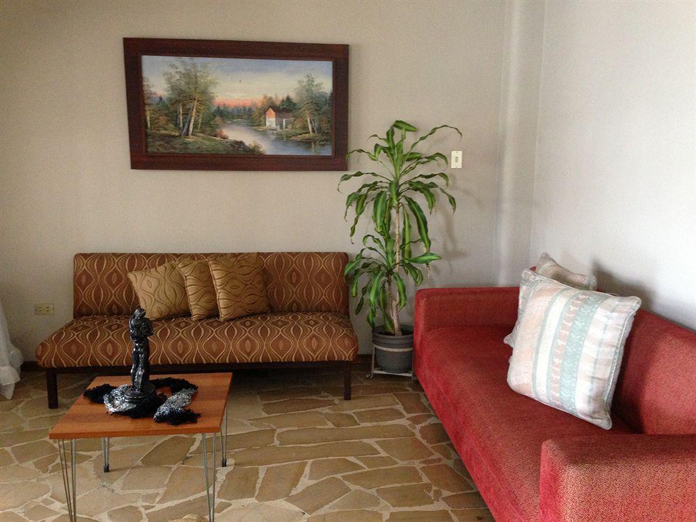 El Patio Suites II Guayaquil Bagian luar foto