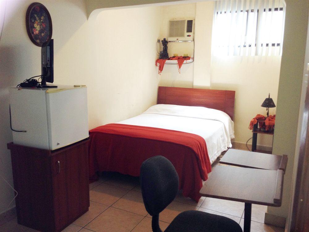 El Patio Suites II Guayaquil Bagian luar foto
