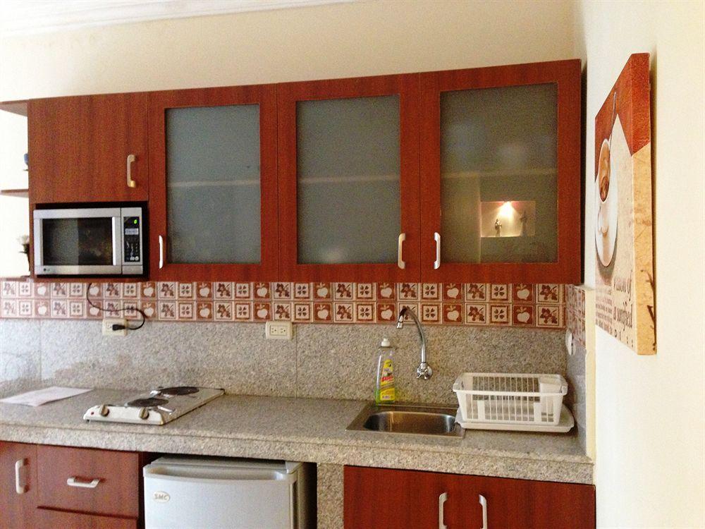 El Patio Suites II Guayaquil Bagian luar foto