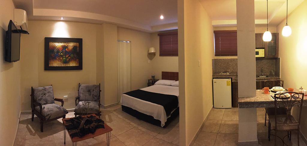 El Patio Suites II Guayaquil Bagian luar foto