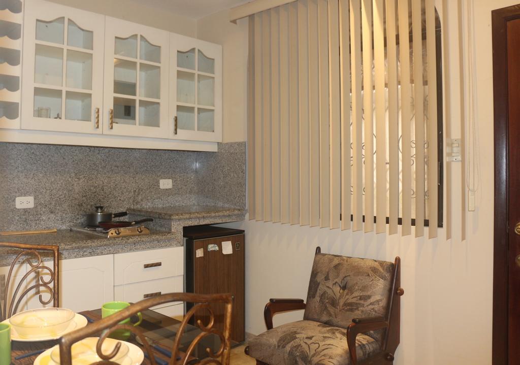 El Patio Suites II Guayaquil Bagian luar foto