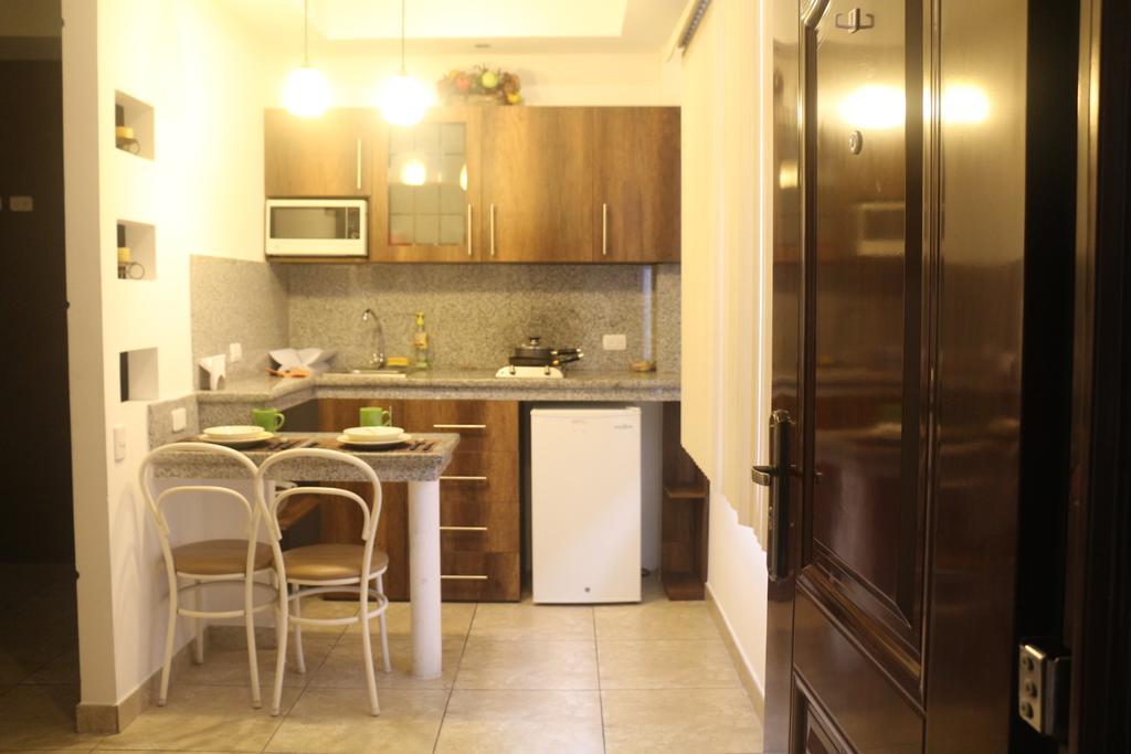 El Patio Suites II Guayaquil Bagian luar foto