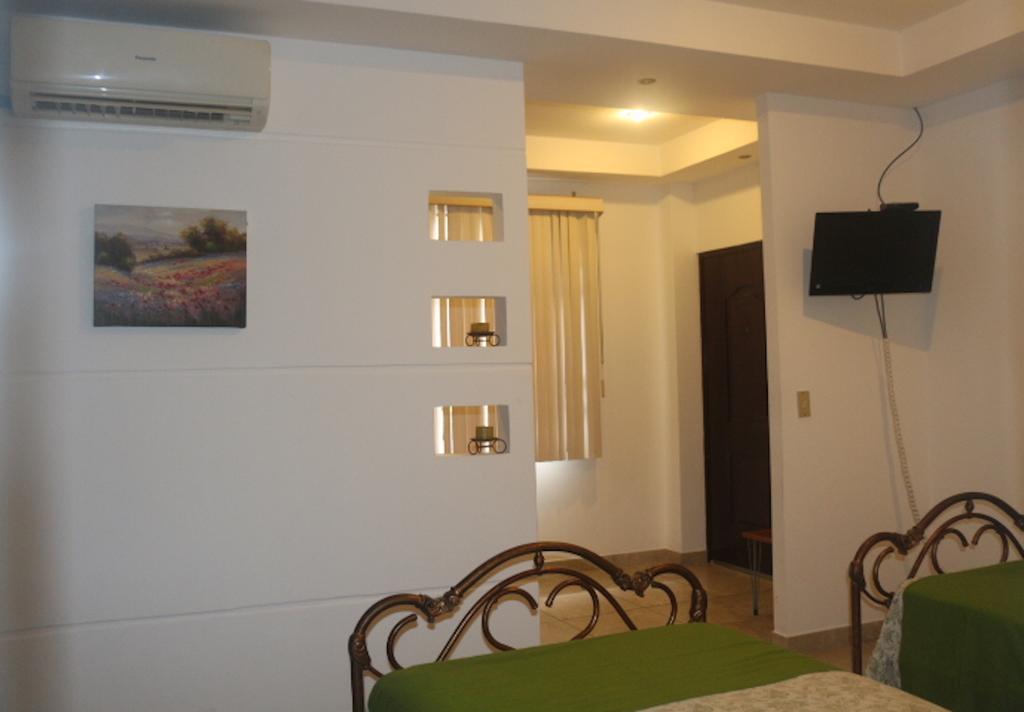 El Patio Suites II Guayaquil Bagian luar foto