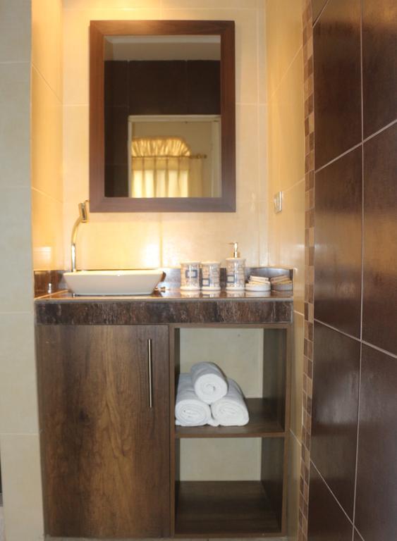 El Patio Suites II Guayaquil Bagian luar foto