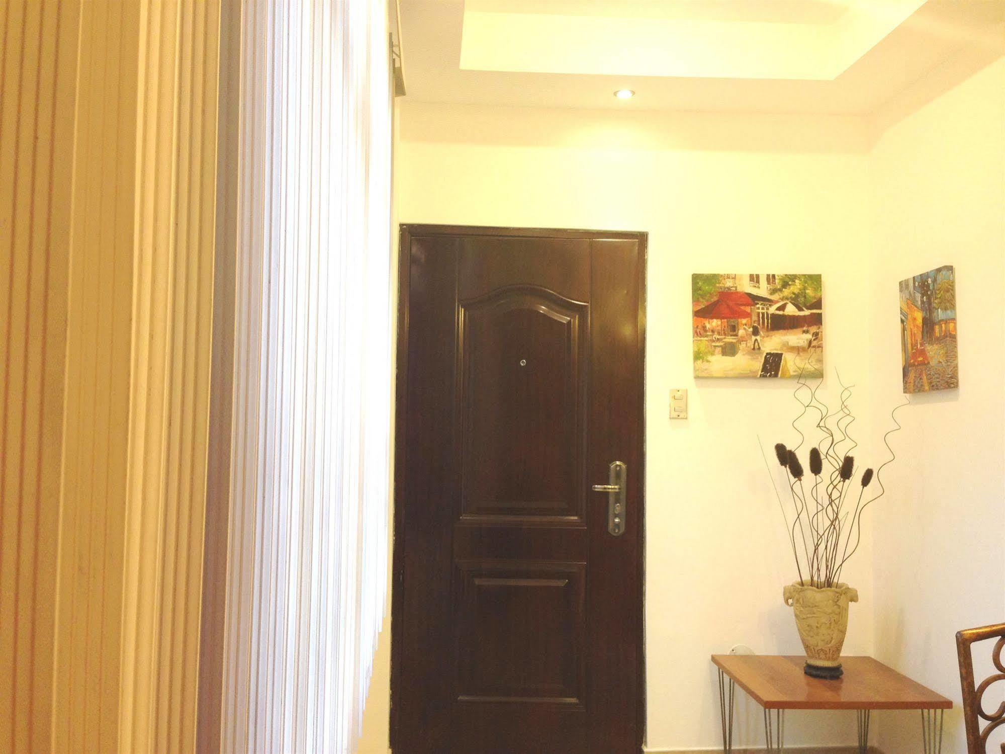 El Patio Suites II Guayaquil Bagian luar foto