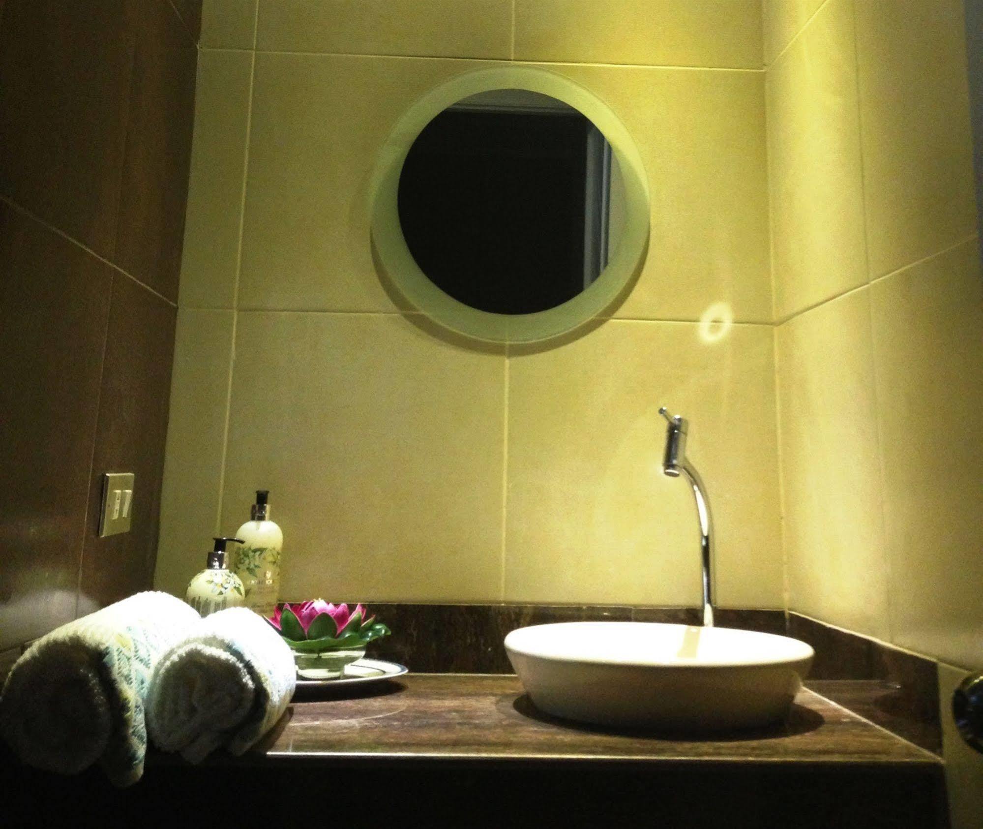 El Patio Suites II Guayaquil Bagian luar foto